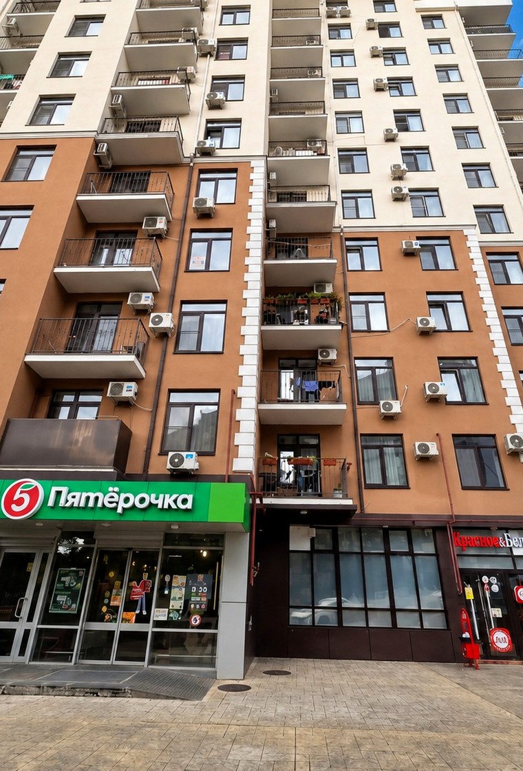 Высотный ЖК «Вишнёвый парк» с магазинами на первом этаже